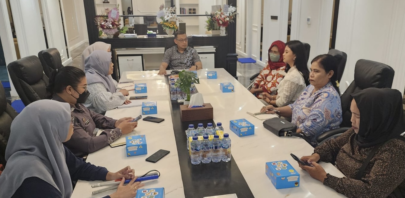Terima Pengurus HWDI Sulsel, Sekda Zulkifly Perkuat Pelayanan Optimal Bagi Penyandang Disabilitas di Makassar