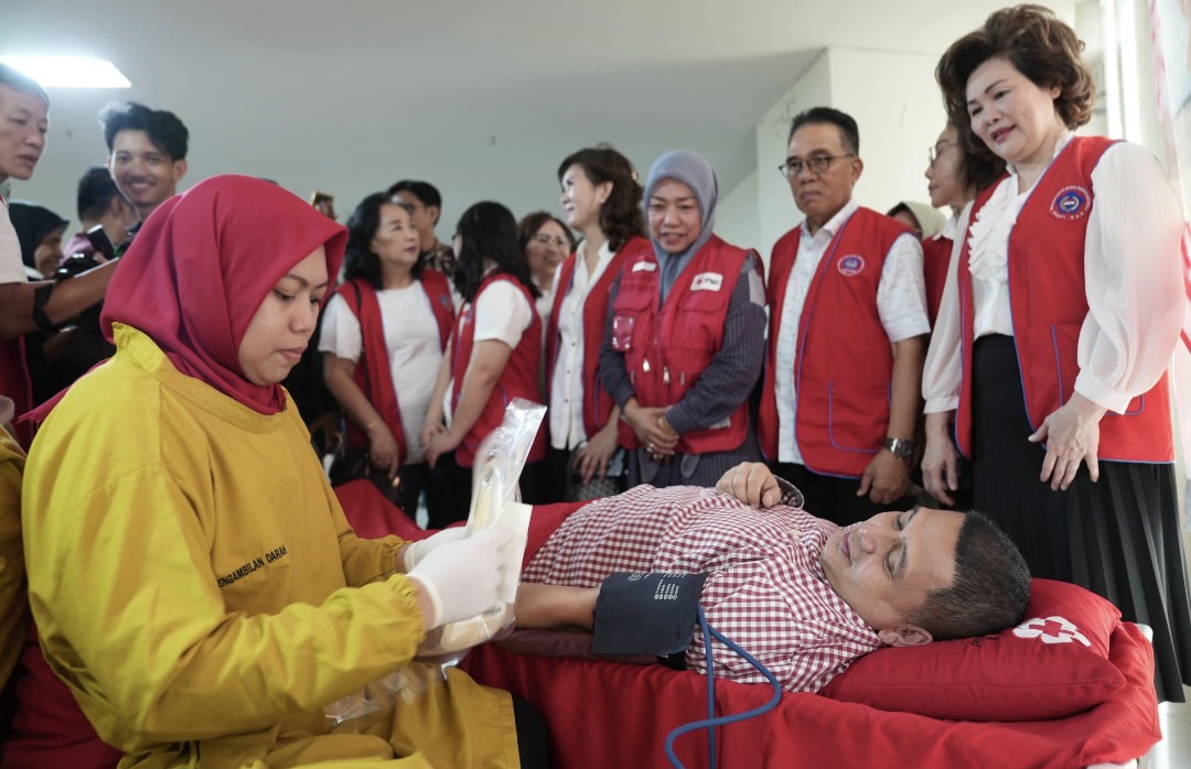 Donor Darah PSMTI Sulsel, Munafri Arifuddin Ajak Komunitas Aktif dalam Aksi Sosial