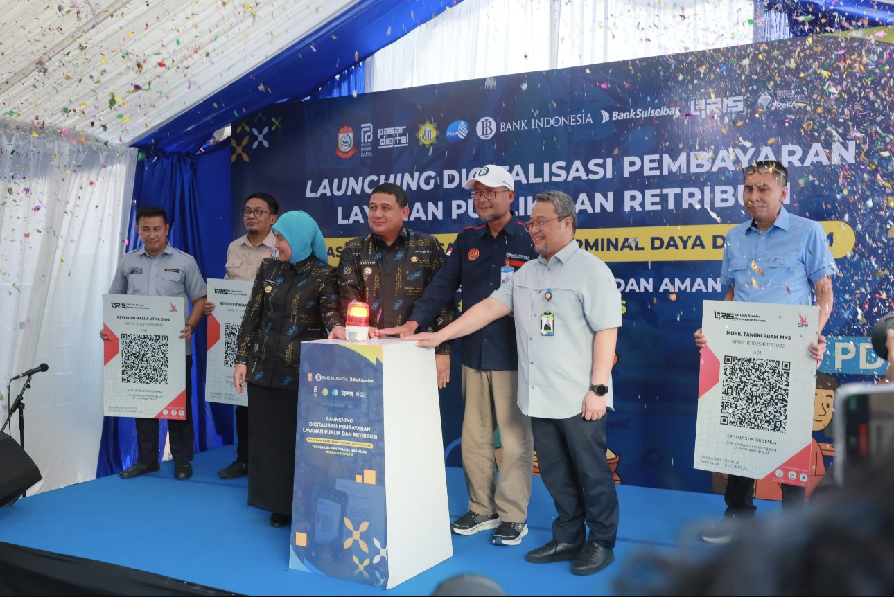Pemkot Makassar Berlakukan QRIS di Pasar, Terminal dan PDAM