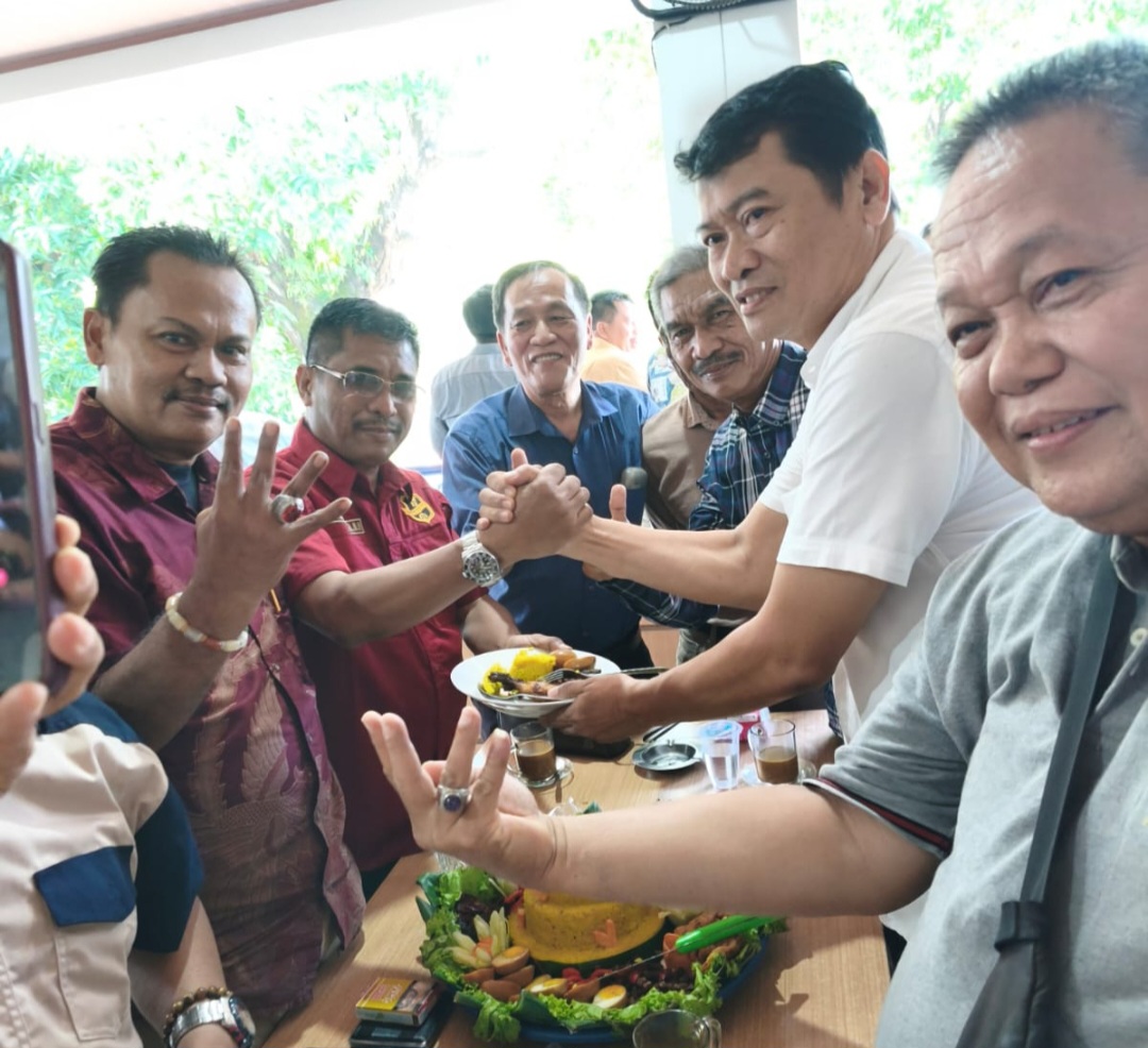 HUT ke-4 Komunitas Meja Panas Digelar di Makassar, Pererat Silaturahmi Advokat