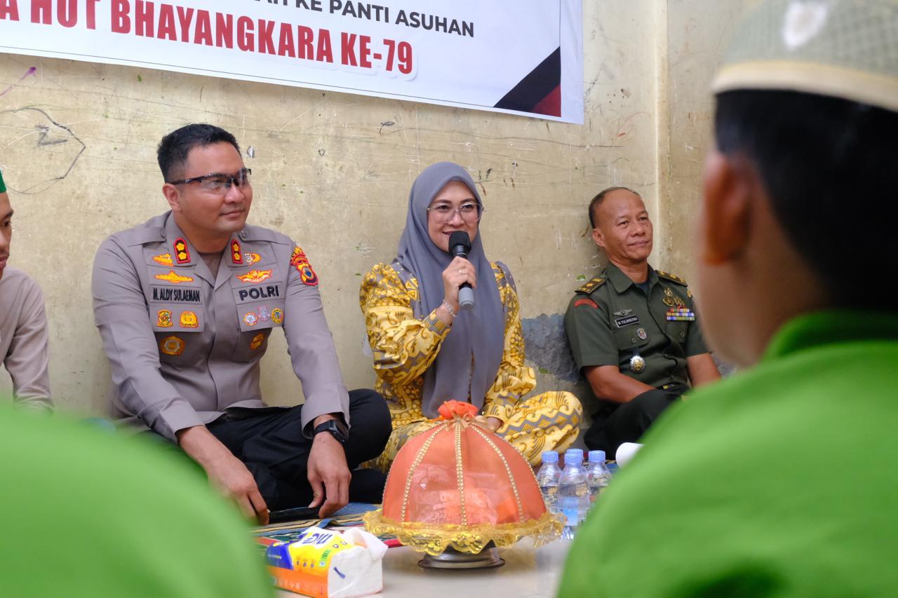Realisasikan Janji Pilkada, Bupati Husniah : Baju Seragam Sekolah Gratis Segera Dilaunching