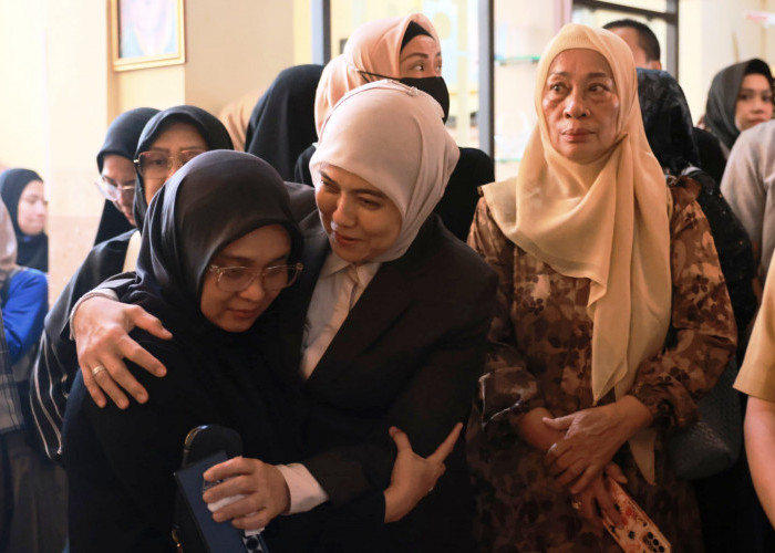 Wawali Makassar, Sampaikan Duka Cita Mendalam Atas Kepergian Komjen (Purn) Jusuf Manggabarani