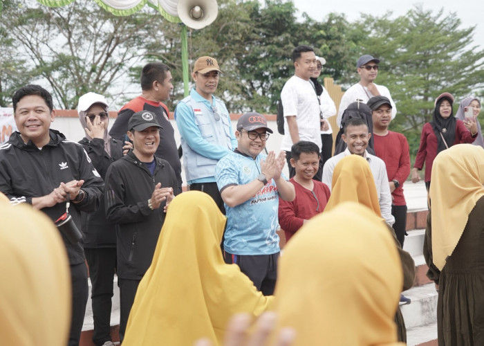 Wabup DM Lepas Ribuan Santri Peserta Pawai 1 Muharram BKPRMI