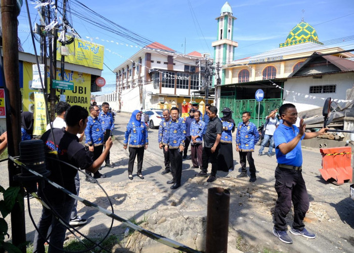 Pemkab Gowa Atensi Jalan Rusak