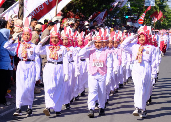 88 Sekolah Ramaikan Gerak Jalan Pelajar HUT RI di Gowa