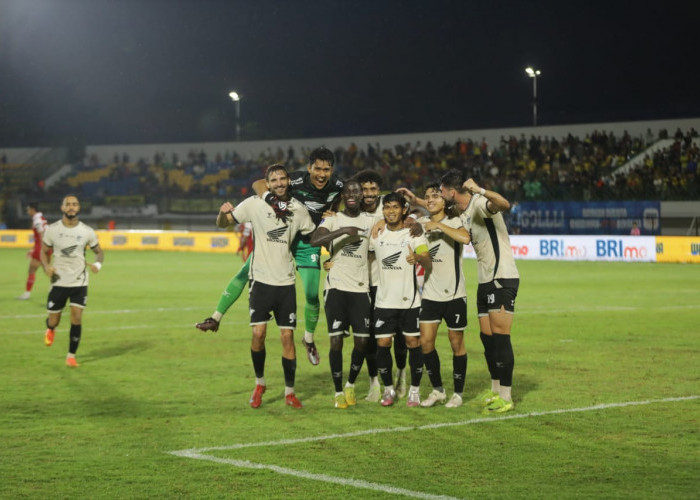 Dipimpin Wasit Asing, Pasukan Ramang Pesta Gol di Kandang Laskar Antasari