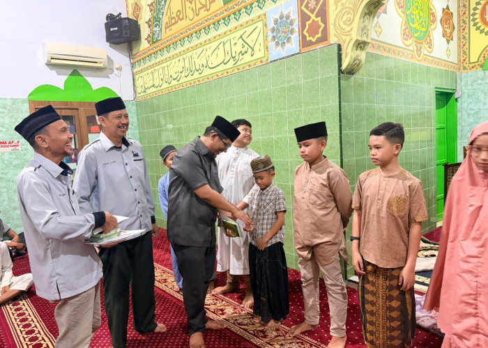 Getol Bantu Masjid, HAR : DPRD Gowa Dukung Penuh Pembinaan Mental Spiritual