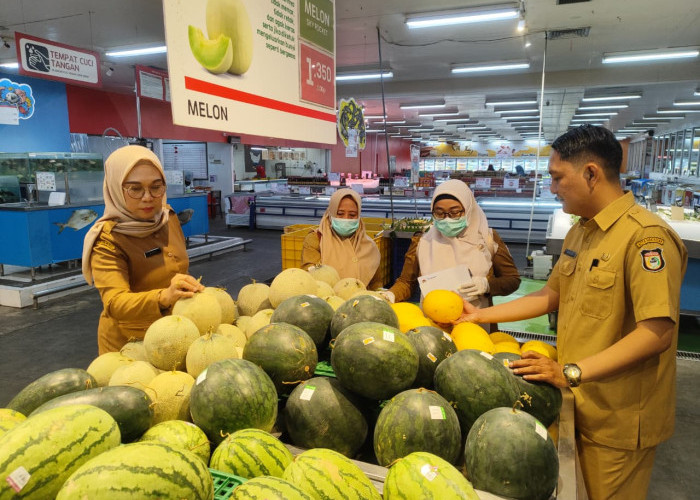 DKP Kota Makassar Lakukan Pengawasan di Lotte Mart Alauddin