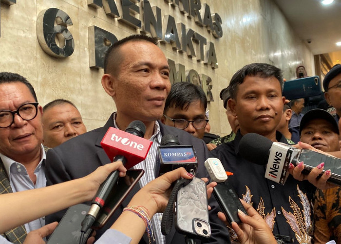 Diperiksa Terkait Ijazah Jokowi, Rismon Mengaku Banyak Pertanyaan Tak Relevan
