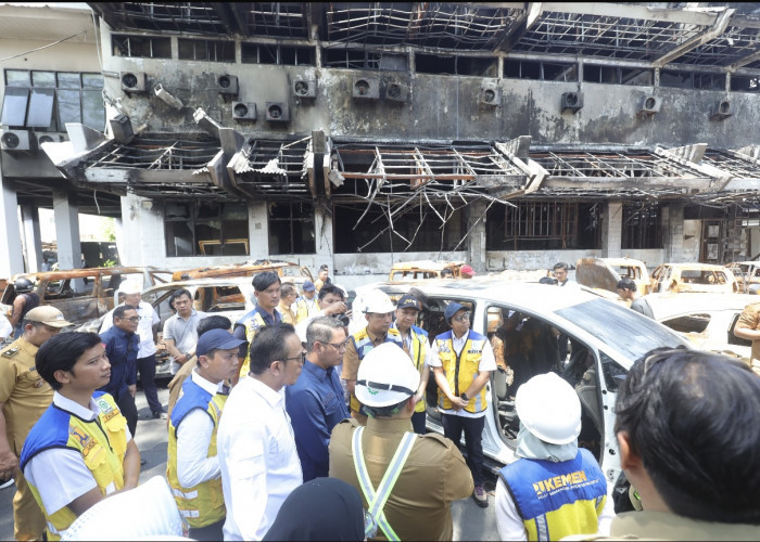 Usai Tinjau Gedung DPRD Makassar, Kementerian PU Pastikan Bakal Merobohkan dan Rekonstruksi Total Gedung Baru