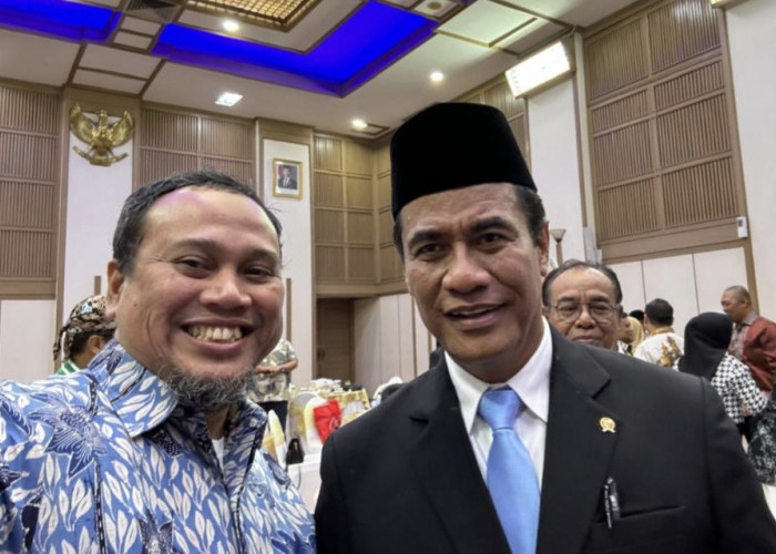 Mantan Aktivis Mahasiswa Unhas Bangga Mentan Amran Dapat Penghormatan  Khusus dari Presiden Prabowo