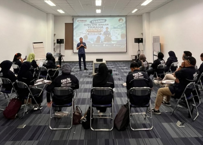 Tingkatkan Kualitas Lulusan Siap Kerja, Yamaha Gelar Pelatihan Sales Skill Up untuk Guru SMK di Makassar 