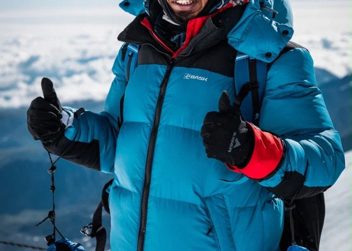 SUMMIT DI DEPAN MATA: Ketika Ego Harus Tunduk pada Gunung Elbrus