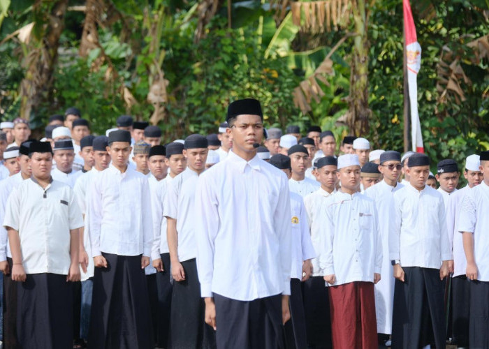 Pimpin Upacara Hari Santri Nasional, Wabup DM Doakan Korban Al-Khoziny