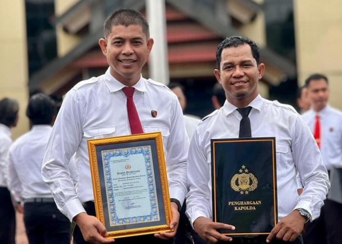 Bongkar Pabrik Upal Berujung Penghargaan dari Kapolda Sulsel