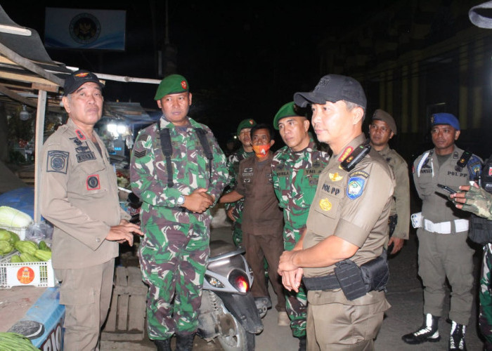 Satpol PP Gowa Gencar Tertibkan Pedagang Pasar Tumpah di Poros Gowa-Takalar