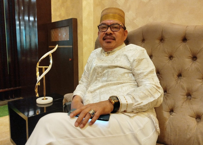 Yasin Azis-Aksa Mahmud Bersama Sejumlah Tokoh Hadiri Mubes KKDB