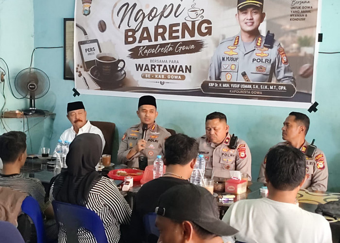 Kapolresta Gowa Ajak Karaeng Kio Ngopi Bareng dengan Insan Pers