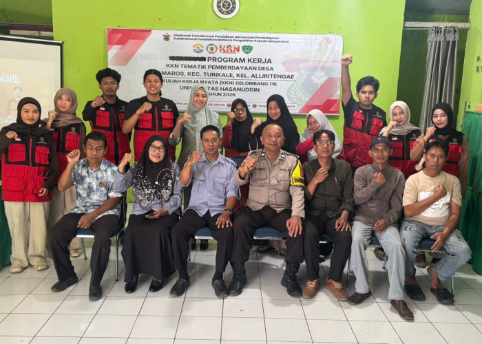 KKN Unhas Edukasi Warga Alliritengae Kenali Pinjol Legal, Paylater, dan SLIK OJK