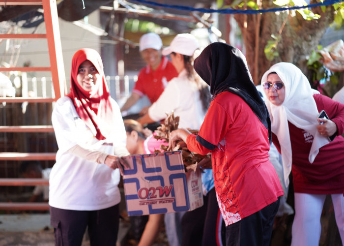 DLH Makassar Kumpulkan 445 Kg Sampah dari Aksi Jelajah Sampah di Barrang Lompo