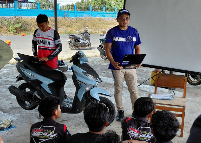 Edukasi Rider, Yamaha Bedah Regulasi Road Race dan Drag Battle di Sesi Skrining