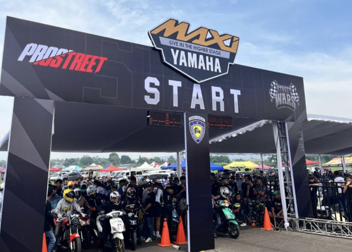 Kolaborasi Satu Dekade MAXI Yamaha dan Prostreet, Lapangan Terbang Disulap Jadi Arena Adu Kecepatan