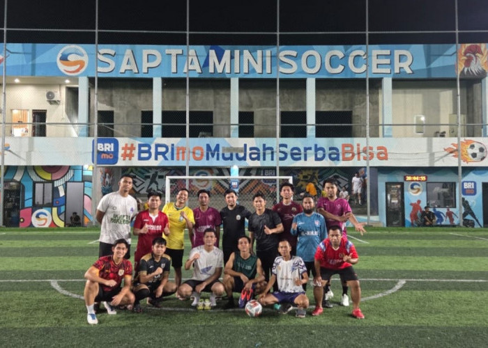Diinisiasi Sekda Zulkifly, Jurnalis FC Silaturahmi Minisoccer Lawan Pamong Muda Pemkot Makassar