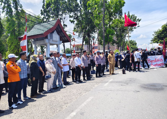 Bupati Sidrap Turun Langsung Pantau Demonstrasi Mahasiswa