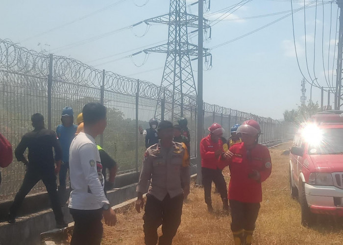 Kebakaran Lahan Ancam Gardu Induk PLN Lanna