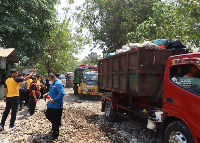 Akses ke TPA Cadika Dibuka, Pengangkutan Sampah Kembali Normal