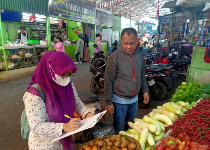 DKP Makassar Update Harga Pangan di Pasar Sentral BTP dan Pabaeng-baeng