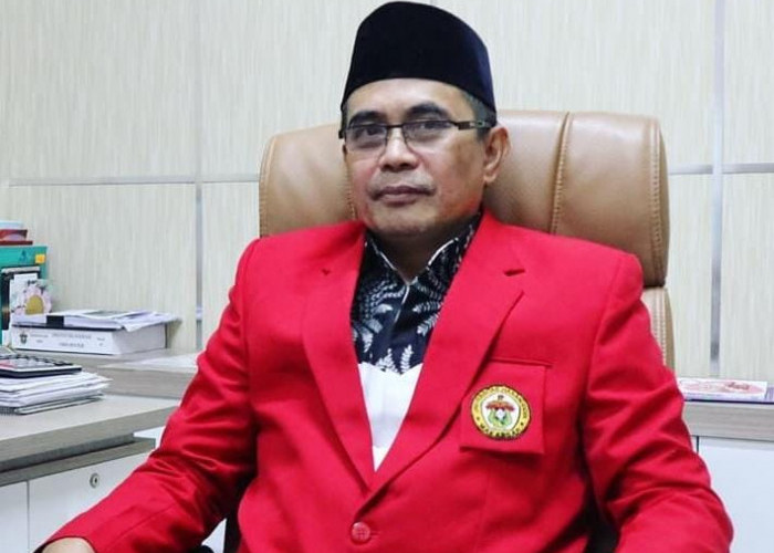 Pemkot Launching Gerakan Jumat Bersih, Guru Besar FKM Unhas: Makassar Melakukan Reformasi Lingkungan