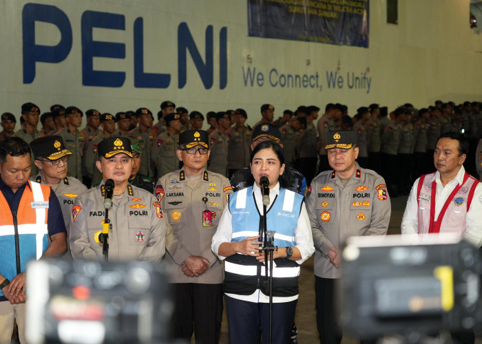 Dukung Operasi Kemanusiaan Polri, Pelni Angkut 237 Personel dan Logistik dengan KM Egon Menuju Sumatera