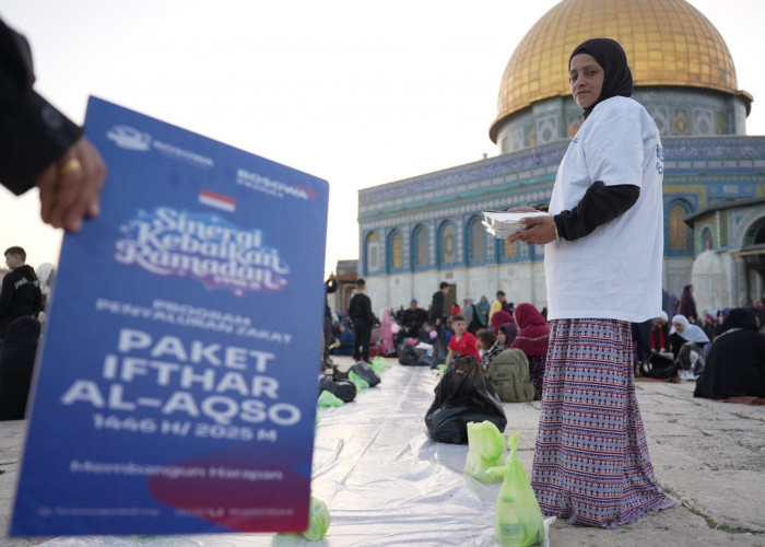 Al-Quds Jadi Penerima Bantuan Pangan dan Paket Iftar Bosowa Peduli Setelah Gaza