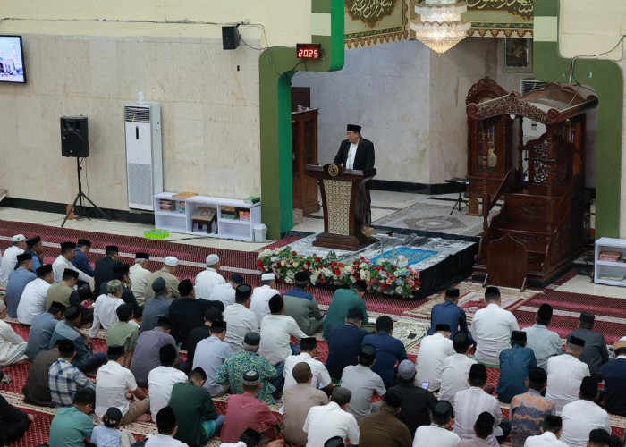 Bupati Takalar Hadiri Peringatan Nuzulul Qur’an di Masjid Agung, Tegaskan 2026 sebagai Tahun Pelayanan