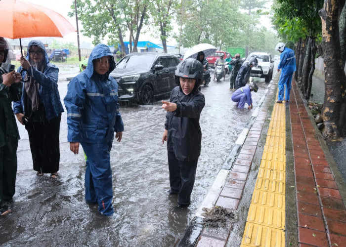 Klasik, Sampah Pemicu Banjir di Kota Sungguminasa