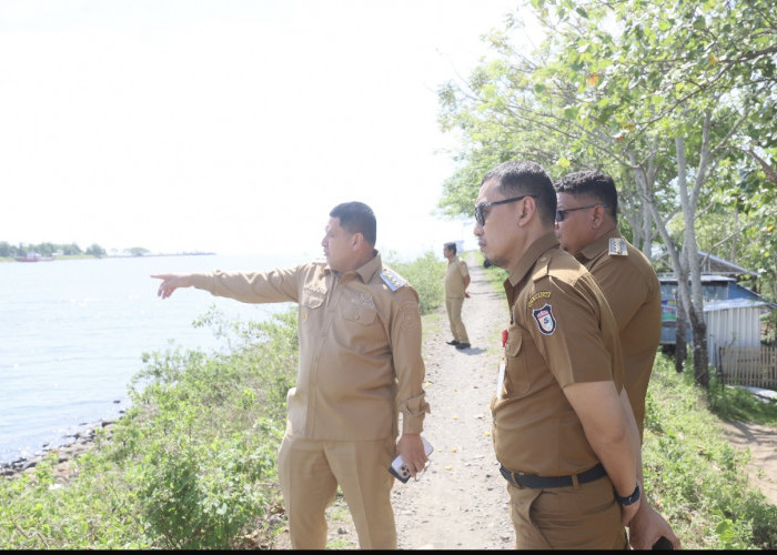Tinjau Lokasi Jembatan Baru Barombong, Appi Pastikan Percepatan Perencanaan dan Pembebasan Lahan