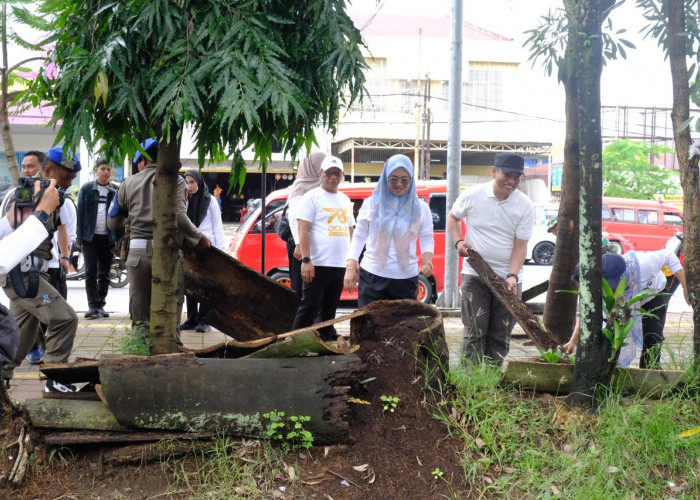 Kerja Bakti Serentak Warnai Permulaan Jumat Bersih di Gowa