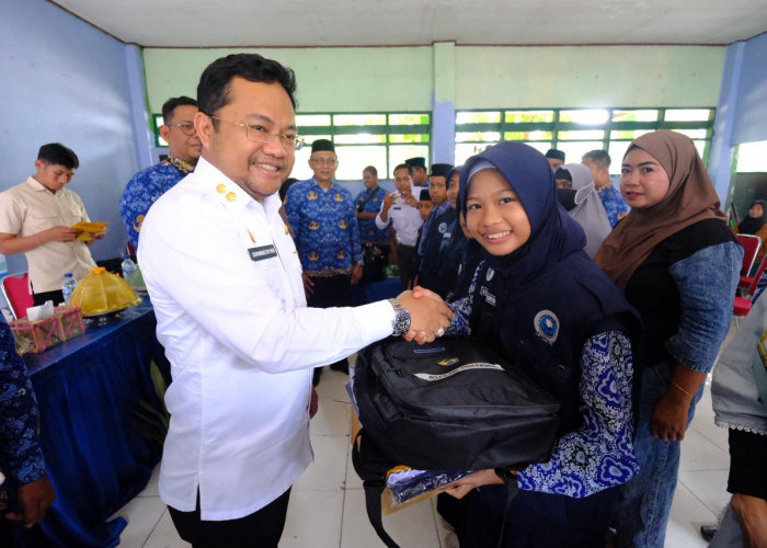Bantuan Seragam Sekolah Gratis di Gowa Rencana Diperluas