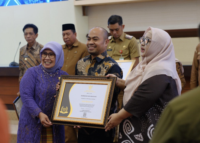 Kota Makassar Berhasil Raih Predikat INFORMATIF dalam Anugerah Keterbukaan Informasi Publik Tahun 2025