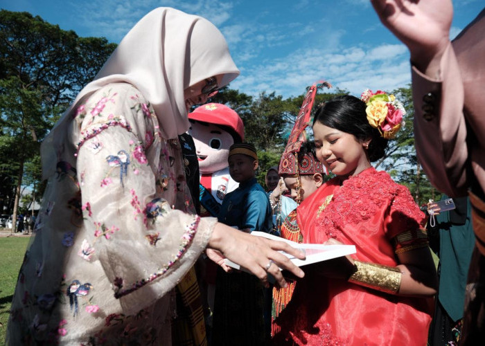 Momentum Hardiknas 2026, Bupati Talenrang Dorong Siswa Lebih Kritis