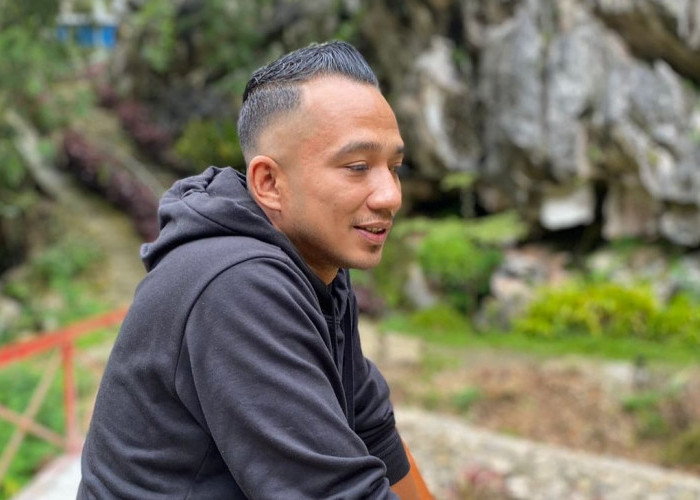 Krisis Kehendak di Era Semiotika Otonom: Melihat Masa Depan di Jari Anak 6 Tahun