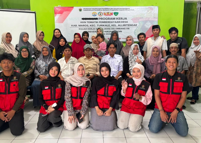 Pelaku UMKM Alliritengae Belajar Buat QRIS, Siap Layani Transaksi Digital