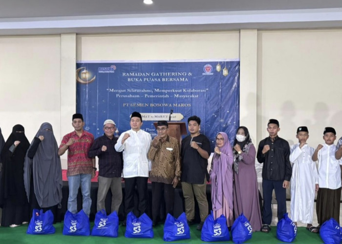 Semen Bosowa Maros Salurkan 8 Ton Paket Pangan di Barru, Momentum Ramadan dan HUT ke-53 Bosowa