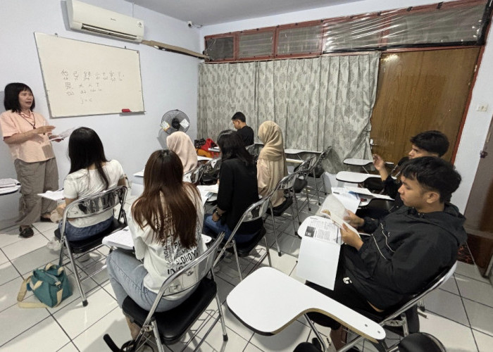 Belajar Mandarin demi Masa Depan,  Cerita Pemula Kursus di FUXING Makassar