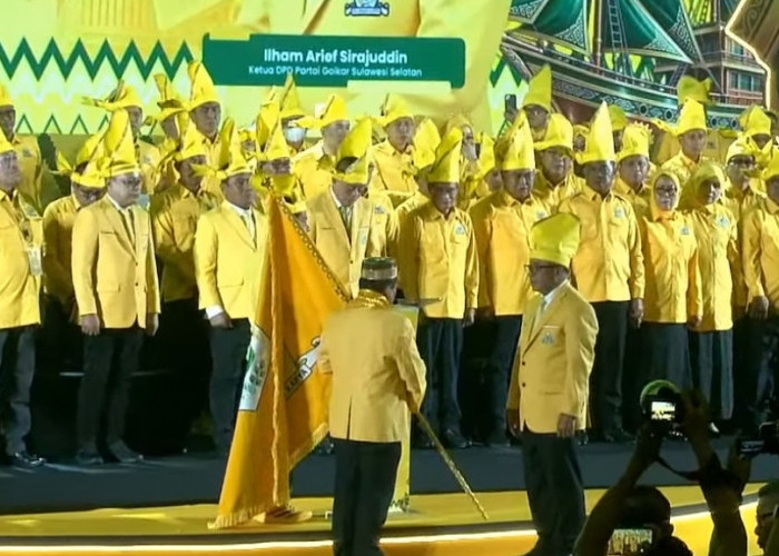 Sekjen Sarmuji Lantik 198 Pengurus Golkar Sulsel yang Dinahkodai IAS