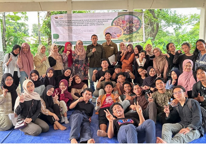 UNHAS Tingkatkan Kapasitas Pengelola Kebun Smart Exfarm untuk Dukung Produksi Sayuran Berkualitas