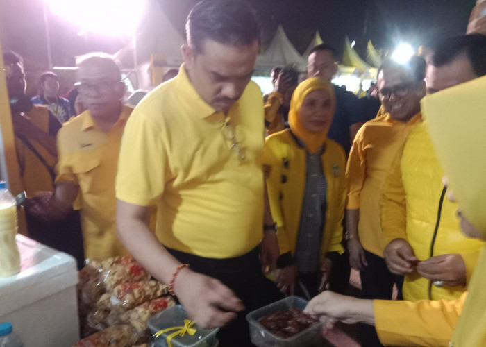 Menteri UMKM Apresiasi Produk Lokal yang Dipamerkan Golkar Sinjai 