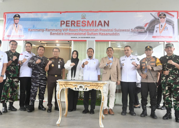Wakil Ketua Komisi A DPRD Sulsel Dampingi Gubernur  Resmikan Rammang-Rammang VIP Room Bandara Sultan Hasanuddi