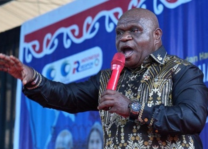 Menteri HAM Natalius Pigau Tetapkan Nama 'Ruang Marsinah' Sebagai Ruangan Pelayanan di kantor KemenHAM RI